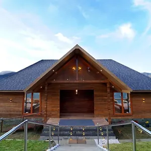 https://vrindhavan-farm-suites.kerala-hotels.net